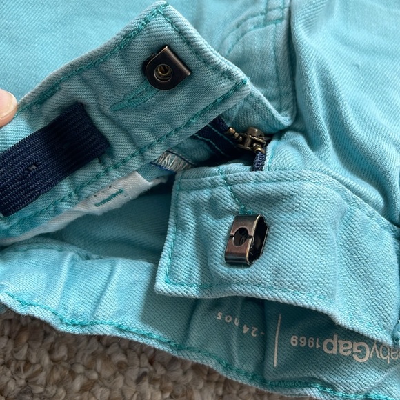 GAP Turquoise Denim Shorts - Picture 4 of 5
